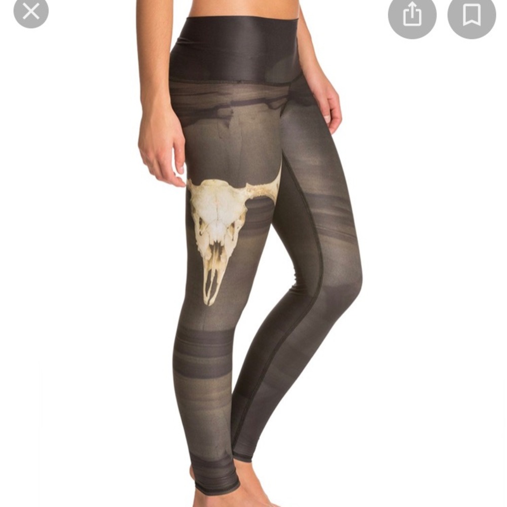 Teeki deer medicine hot pant leggings medium